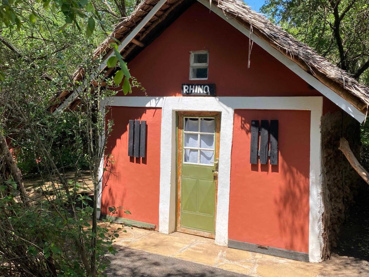 Maasai Simba Camp Hotel Amboseli Bagian luar foto