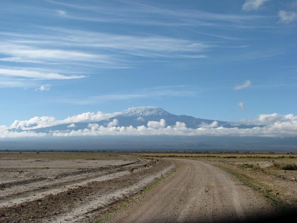 Maasai Simba Camp Hotel Amboseli Bagian luar foto