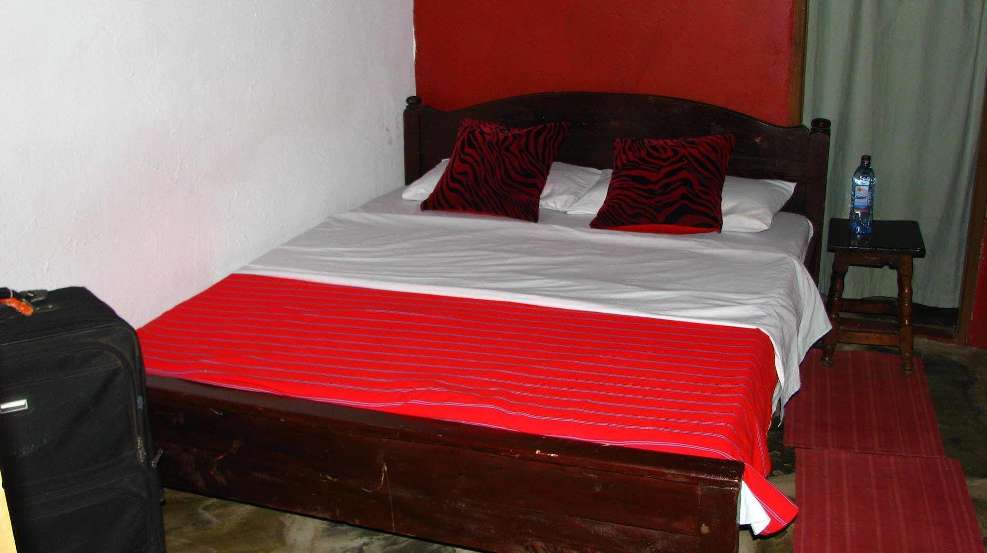 Maasai Simba Camp Hotel Amboseli Bagian luar foto